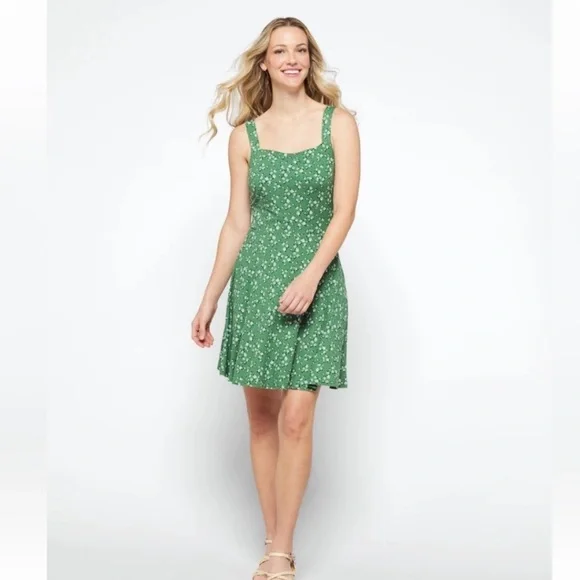 nine britton | Dresses | Nine Britton Stitchfix Desiree Back Detail Knot  Floral Dress Large Green Nwt | Poshmark